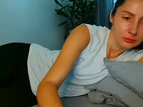 Irina9793 online show from 06-02-26, 05:40
