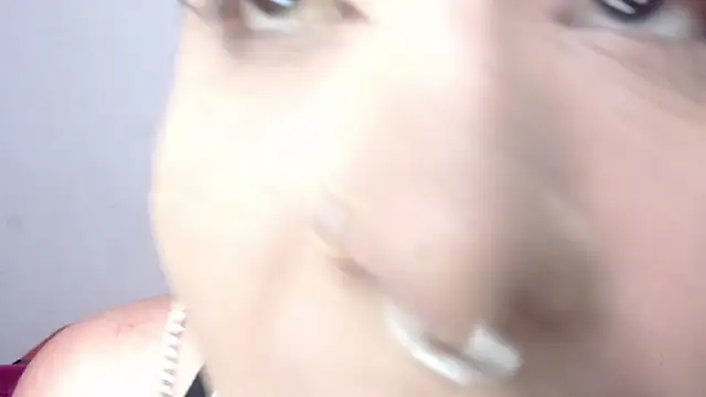 nicollewayne10 online show from 11-07-25, 10:35