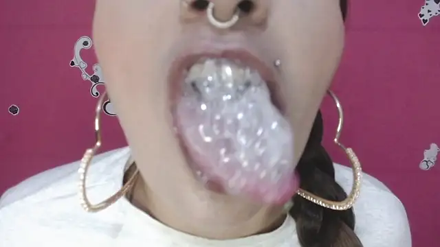 nicollewayne10 online show from 02-28-25, 04:32