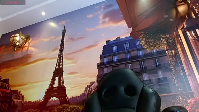 Gabi Prince online show from 11-30-25, 07:36