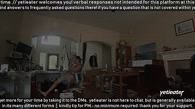 Snapshot of yetieater chatting on 06-16-26, 05:13 yetieater online show from 06-16-26, 05:13