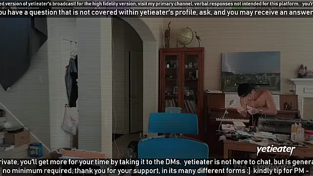 Snapshot of yetieater chatting on 02-01-25, 09:08 yetieater online show from 02-01-25, 09:08