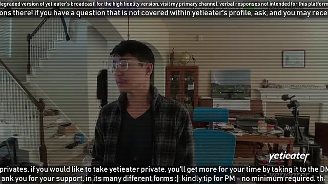 Snapshot of yetieater chatting on 01-22-25, 09:21 yetieater online show from 01-22-25, 09:21