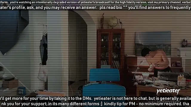 Snapshot of yetieater chatting on 01-31-25, 10:31 yetieater online show from 01-31-25, 10:31