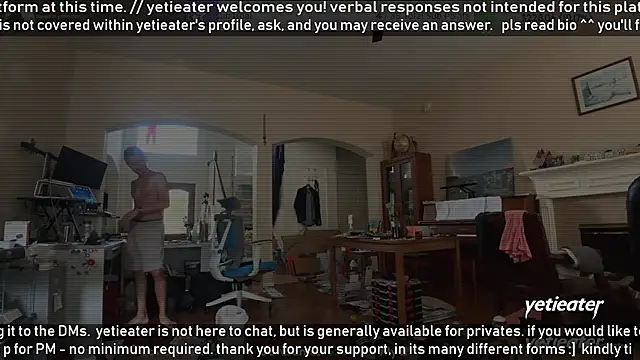 Snapshot of yetieater chatting on 06-26-26, 05:08 yetieater online show from 06-26-26, 05:08