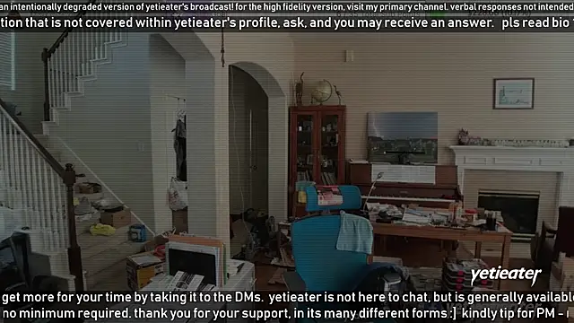 Snapshot of yetieater chatting on 03-10-25, 05:29 yetieater online show from 03-10-25, 05:29