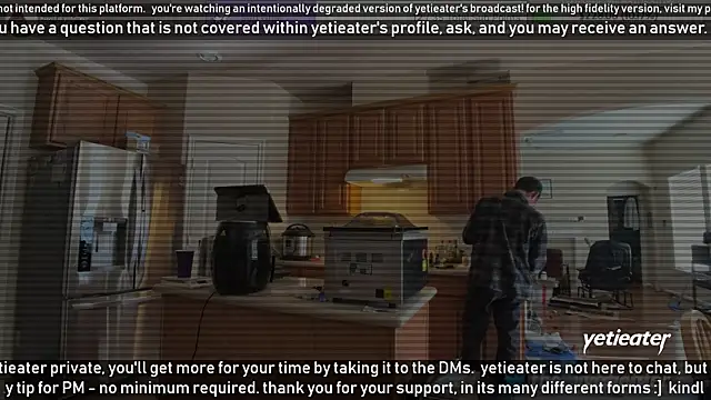 Snapshot of yetieater chatting on 01-16-25, 05:44 yetieater online show from 01-16-25, 05:44