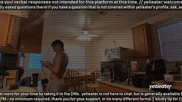 Snapshot of yetieater chatting on 06-15-26, 03:55 yetieater online show from 06-15-26, 03:55