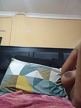 JuicyMilkyTizzy online show from 05-23-26, 01:43