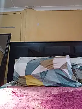 JuicyMilkyTizzy online show from 05-15-26, 07:06