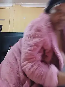 JuicyMilkyTizzy online show from 06-12-26, 07:39