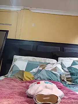 JuicyMilkyTizzy online show from 05-21-26, 07:28