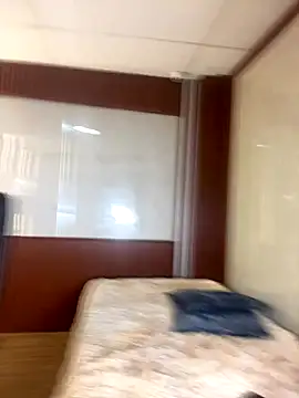 PinkyMoon online show from 12-22-25, 05:40