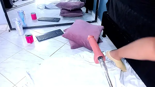 Melissa 23  online show from 04-13-26, 11:58