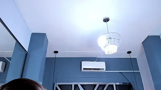 Melissa 23  online show from 11-29-25, 11:43