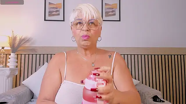 Lucy Milf 68 online show from 04-02-26, 10:55