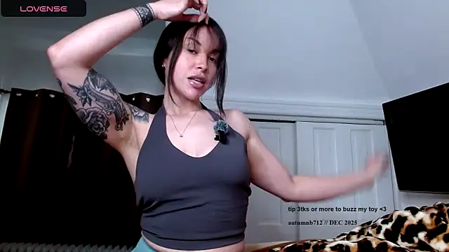 autumnb712 online show from 12-14-25, 03:28