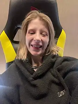 amorearte m online show from 03-02-25, 11:09