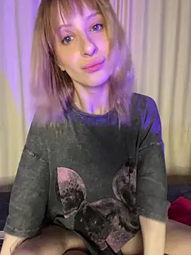 Snapshot of amorearte_m chatting on 04-04-26, 08:15 amorearte m online show from 04-04-26, 08:15