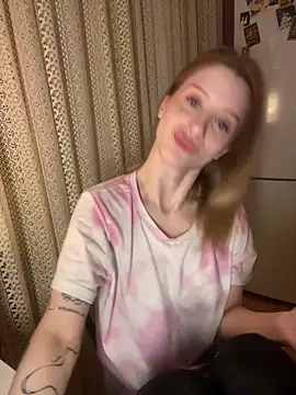 Snapshot of amorearte_m chatting on 03-20-26, 08:21 amorearte m online show from 03-20-26, 08:21