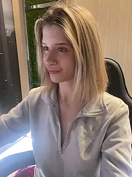 amorearte m online show from 03-18-25, 11:09