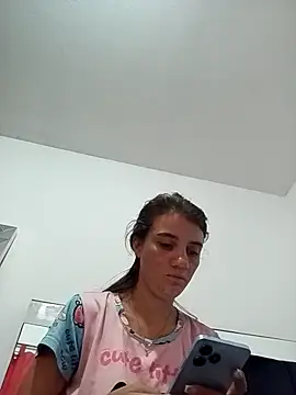 Snapshot of ArianaaGrace chatting on 05-31-26, 03:29 ArianaaGrace online show from 05-31-26, 03:29