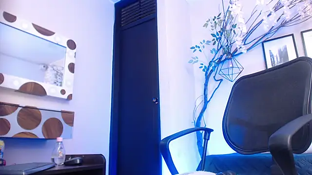 Snapshot of SamanthaSmiithh chatting on 03-15-25, 09:38 SamanthaSmiithh online show from 03-15-25, 09:38