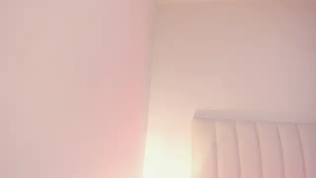 Snapshot of Hannahx__ chatting on 02-22-26, 04:08 Hannahx online show from 02-22-26, 04:08