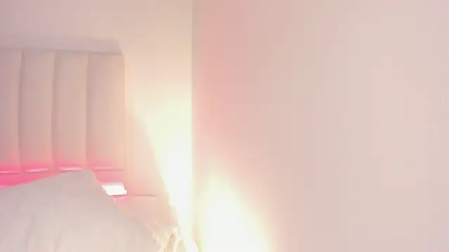 Snapshot of Hannahx__ chatting on 03-08-26, 03:48 Hannahx online show from 03-08-26, 03:48