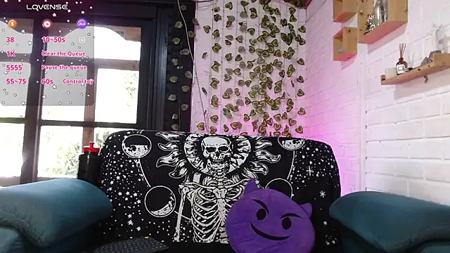 LiraSonnett online show from 02-04-26, 09:10