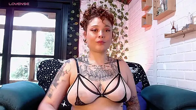 LiraSonnett online show from 01-09-26, 09:33