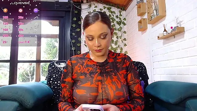 LiraSonnett online show from 02-24-26, 10:10