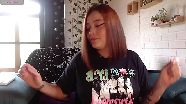 LiraSonnett online show from 03-12-25, 09:03