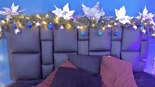 DANESKA HILLER online show from 12-16-25, 07:40