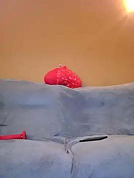 Melody73 online show from 11-26-25, 03:56