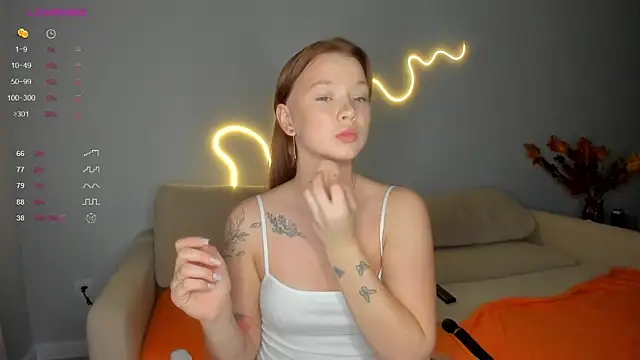Snapshot of dinky__emily chatting on 09-26-25, 05:20 dinky emily online show from 09-26-25, 05:20