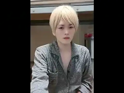 Snapshot of mgnhiroyuki chatting on 04-23-26, 01:02 mgnhiroyuki online show from 04-23-26, 01:02