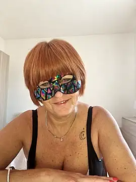 Snapshot of Gattina74 chatting on 09-17-25, 08:27 Gattina74 online show from 09-17-25, 08:27