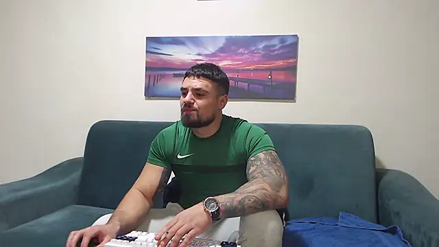 Tiberius hunk online show from 12-01-25, 05:47