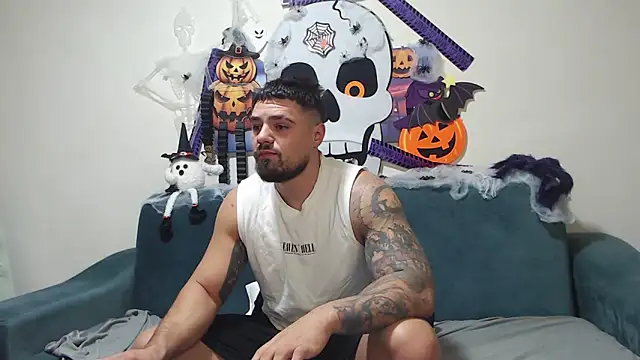 Tiberius hunk online show from 10-29-25, 10:25