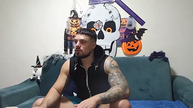 Tiberius hunk online show from 11-09-25, 02:54