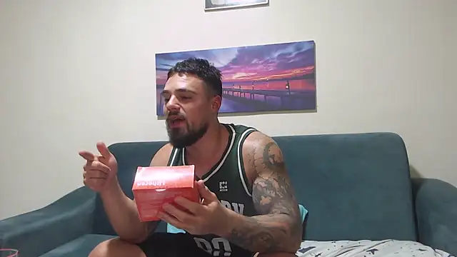 Tiberius hunk online show from 10-19-25, 08:00