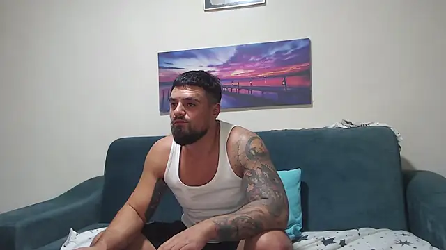 Tiberius hunk online show from 10-18-25, 03:25