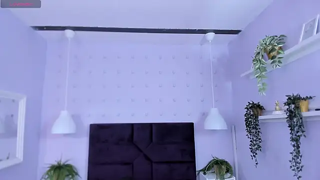 Hanaahquinn online show from 10-25-25, 11:53