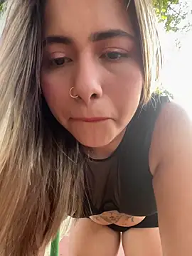 lunaxxx 69 online show from 12-15-25, 10:37