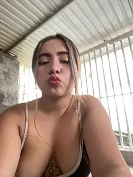 lunaxxx 69 online show from 03-18-26, 09:15