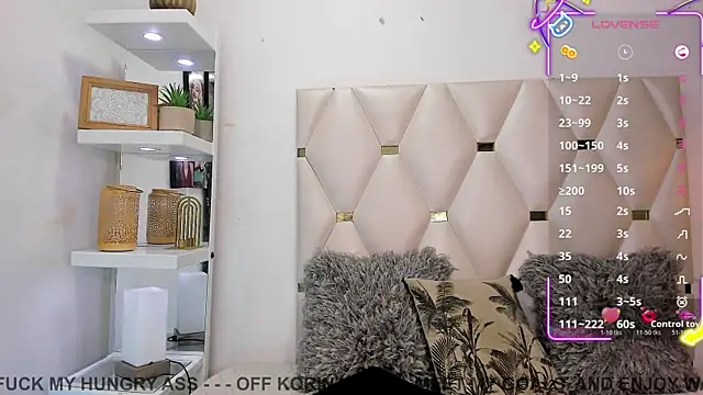 Snapshot of VeronicaSexx chatting on 02-11-26, 04:56 VeronicaSexx online show from 02-11-26, 04:56