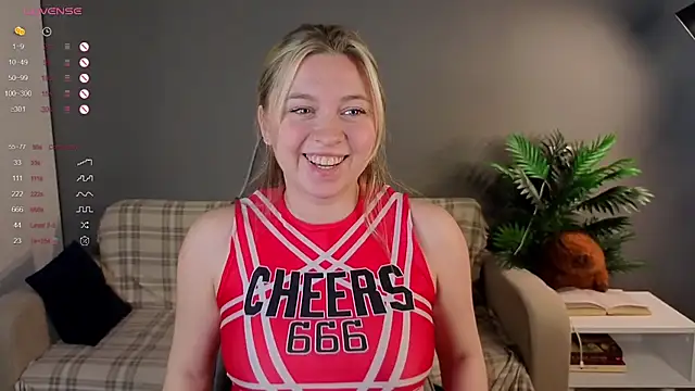 christie luv online show from 02-07-26, 11:18