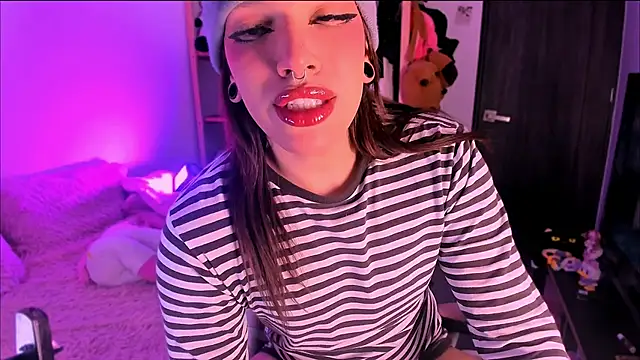 Loona s online show from 03-14-26, 07:31