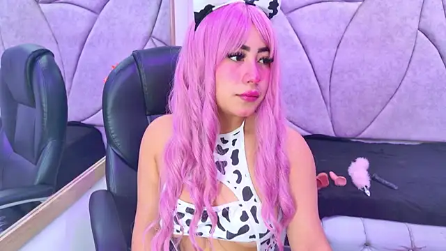 Snapshot of Sofia_Daemon chatting on 11-28-25, 03:07 Sofia Daemon online show from 11-28-25, 03:07